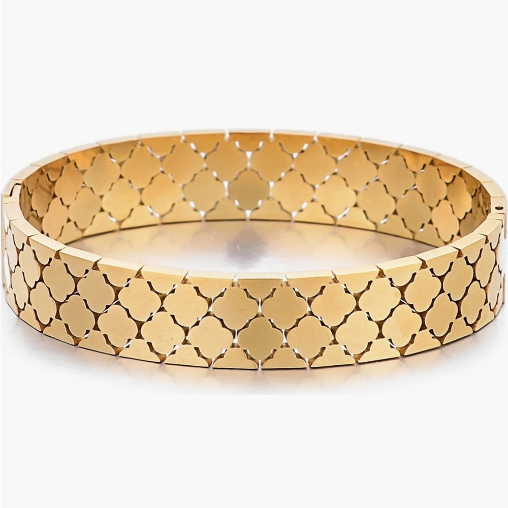 Adorina NEW 18k gold plated quarterfoil hinged bangel bracelet